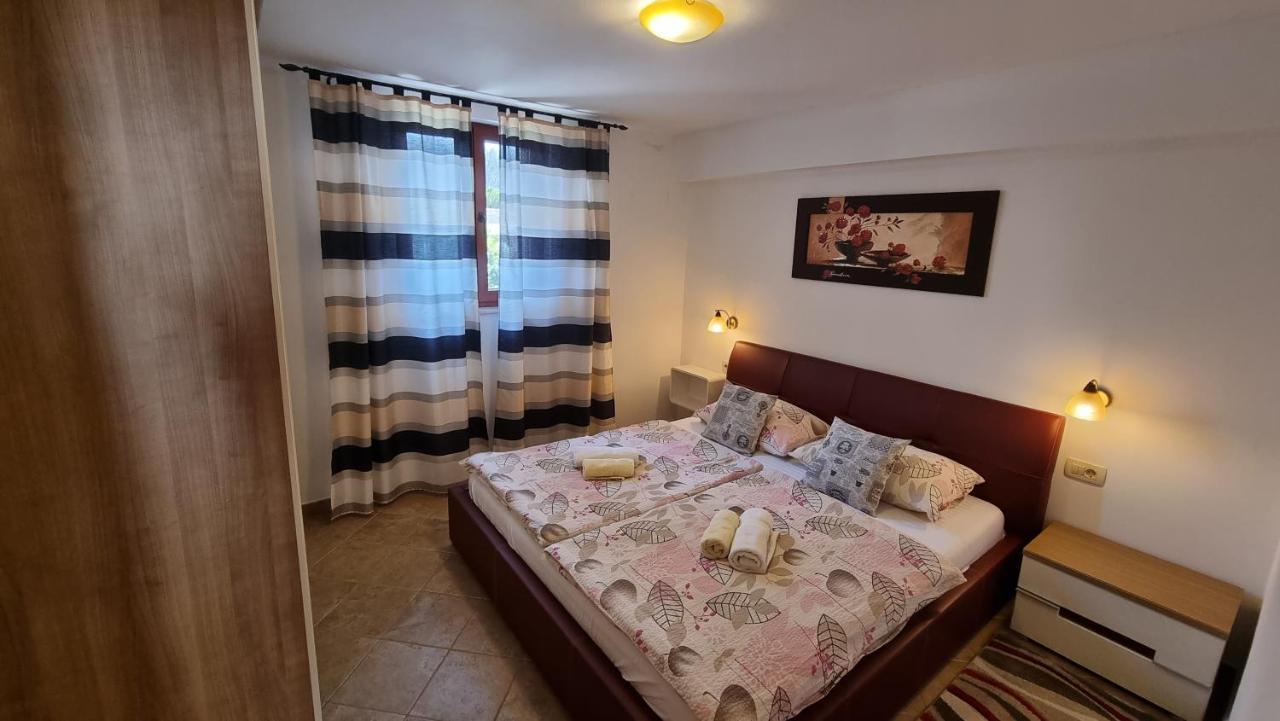 Apartmani Sidro Malinska Exterior photo